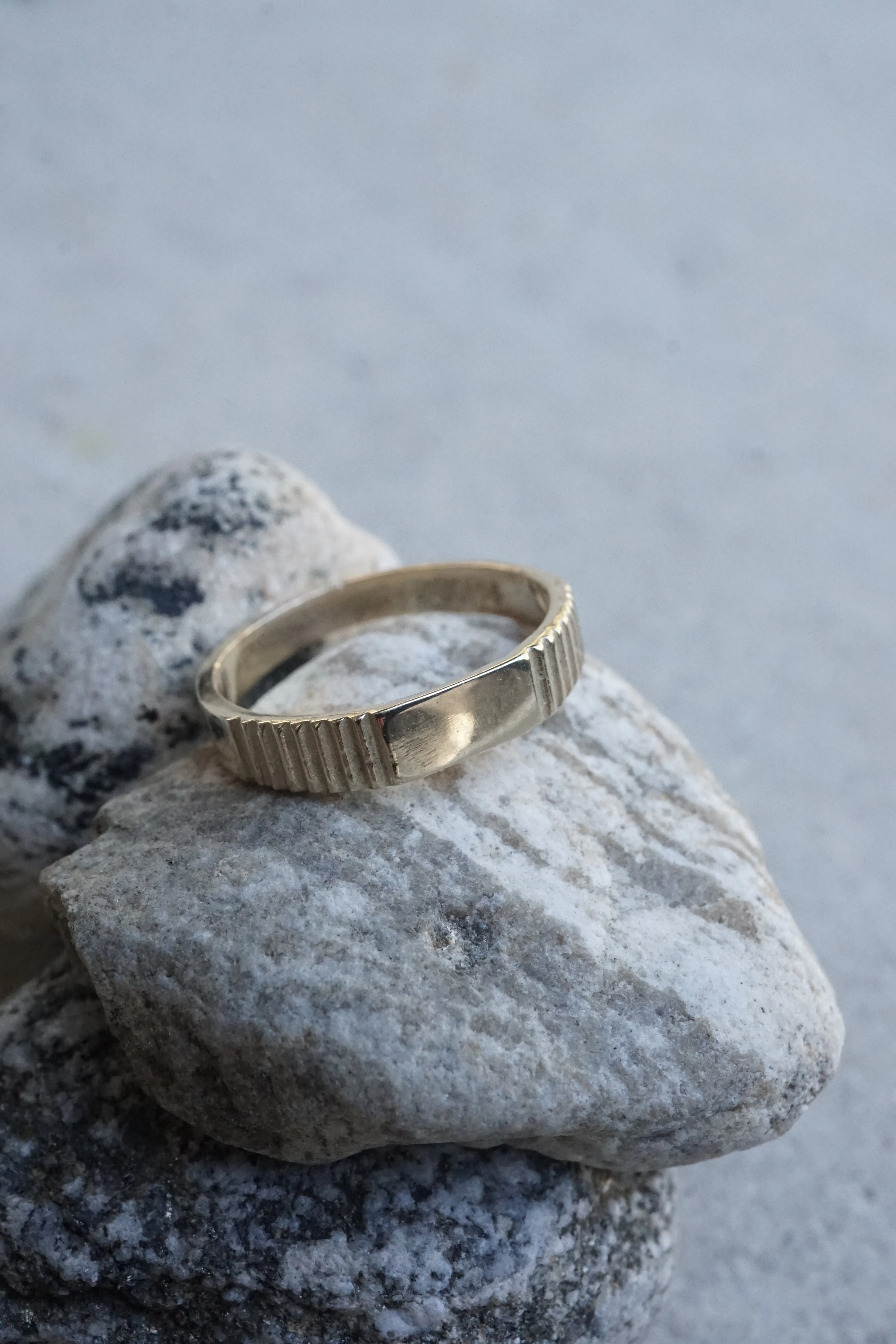 14k Gold Line Pinky Ring