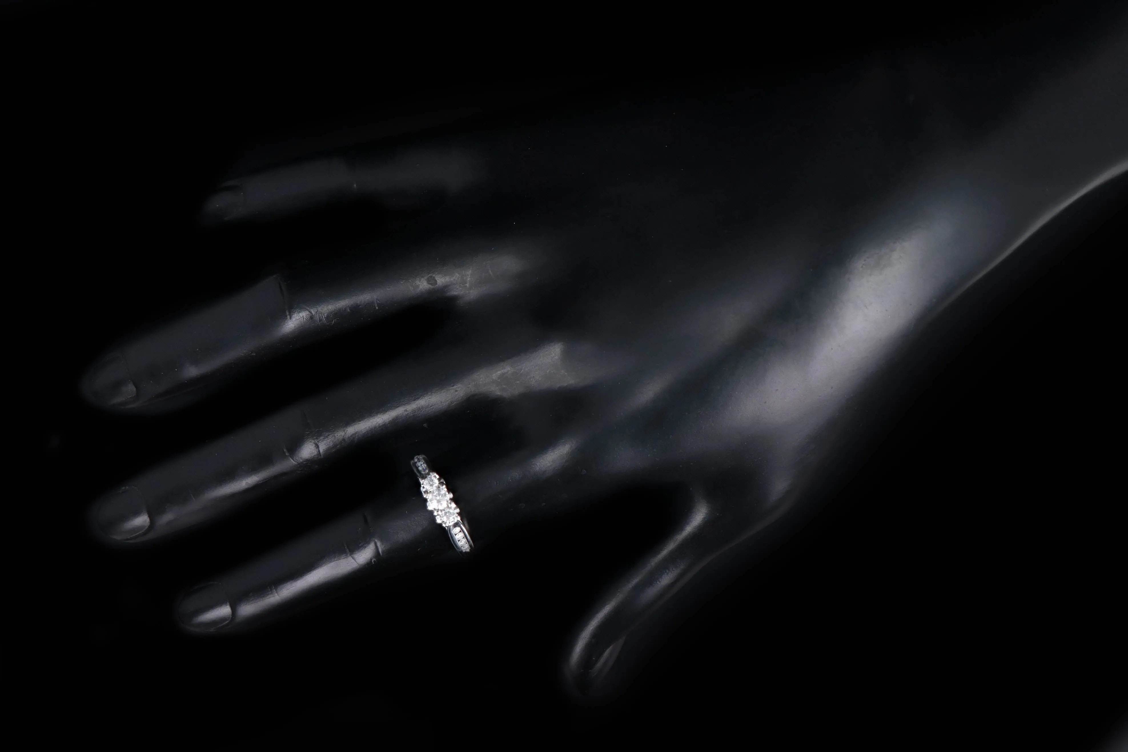 14K White Gold 0.35 Carat Total Weight Round Brilliant Cut Diamond Engagement Ring