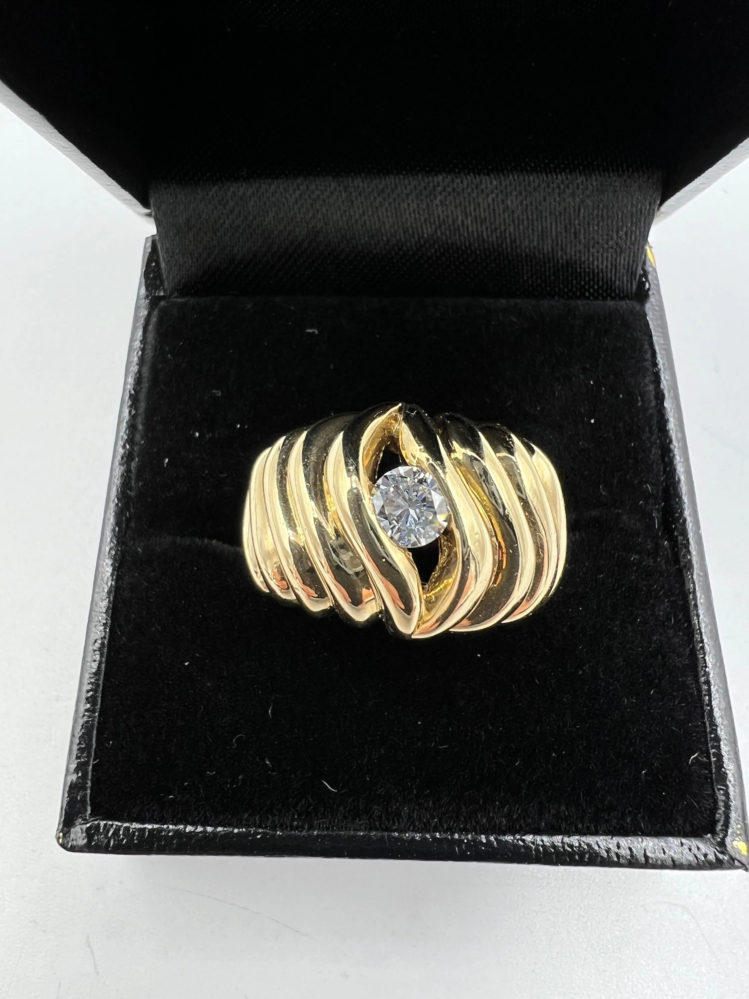1970s Fluted Semi Dome Diamond Yellow Gold Solitaire Ring