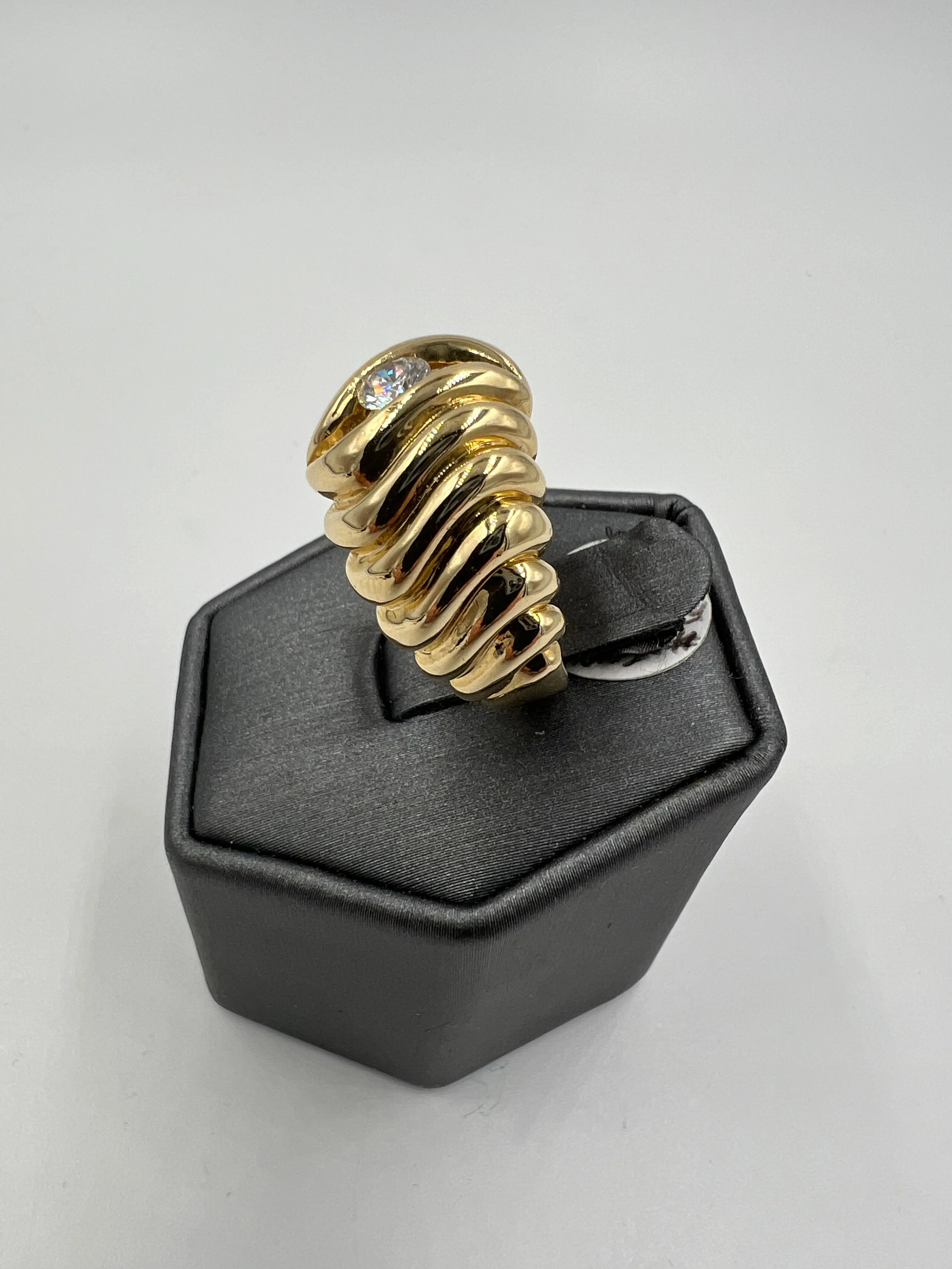 1970s Fluted Semi Dome Diamond Yellow Gold Solitaire Ring