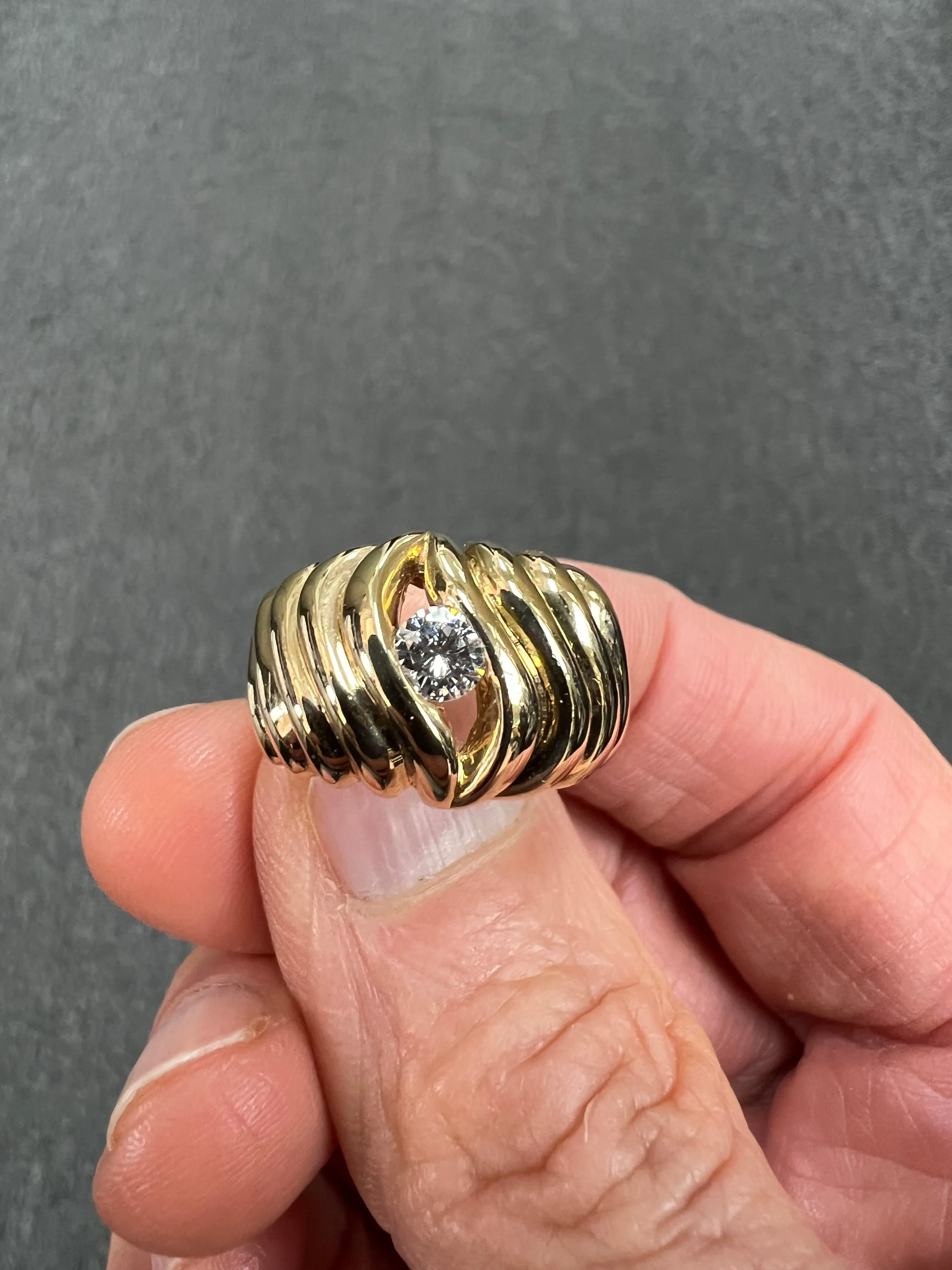 1970s Fluted Semi Dome Diamond Yellow Gold Solitaire Ring