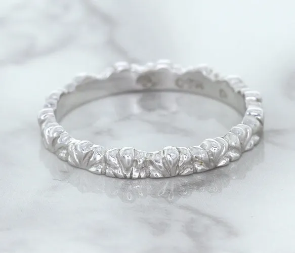 2.5mm Scalloped Band in 14K White Gold