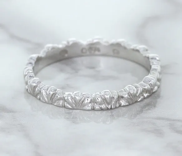 2.5mm Scalloped Band in 14K White Gold