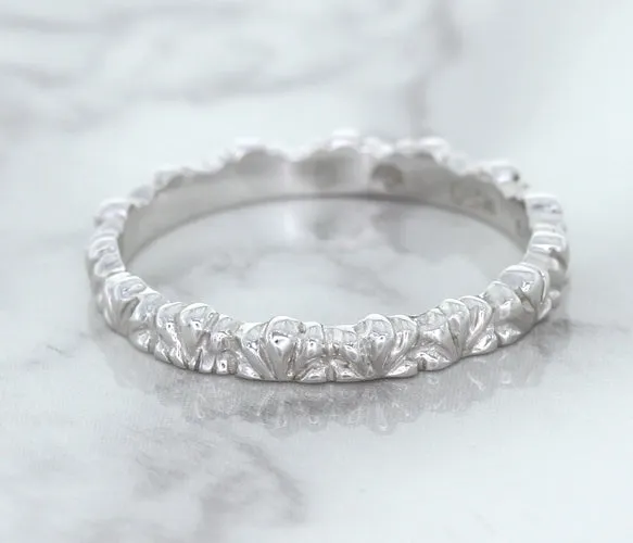 2.5mm Scalloped Band in 14K White Gold
