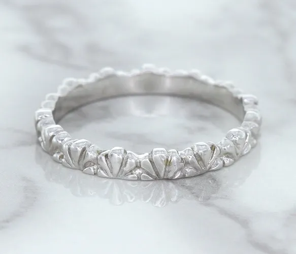 2.5mm Scalloped Band in 14K White Gold