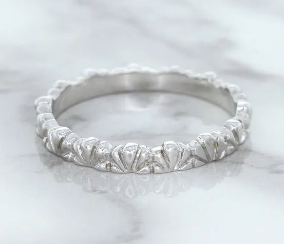 2.5mm Scalloped Band in 14K White Gold