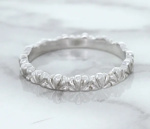 2.5mm Scalloped Band in 14K White Gold