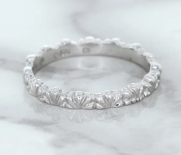 2.5mm Scalloped Band in 14K White Gold