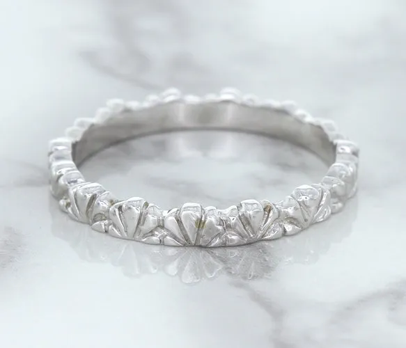 2.5mm Scalloped Band in 14K White Gold