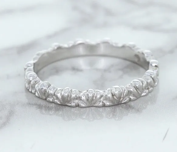 2.5mm Scalloped Band in 14K White Gold