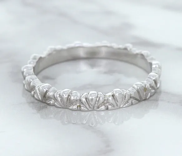 2.5mm Scalloped Band in 14K White Gold