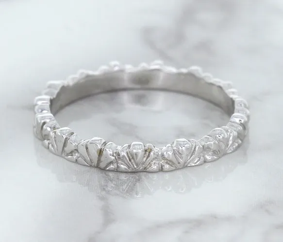 2.5mm Scalloped Band in 14K White Gold