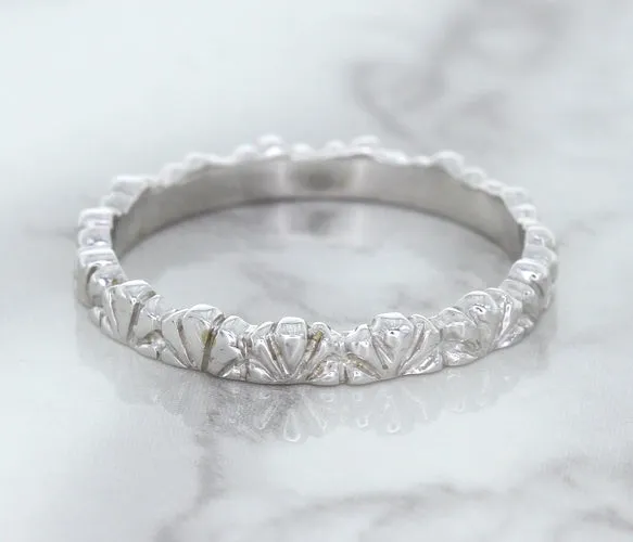 2.5mm Scalloped Band in 14K White Gold