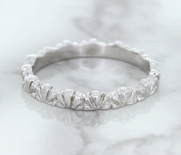 2.5mm Scalloped Band in 14K White Gold