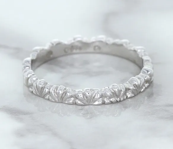 2.5mm Scalloped Band in 14K White Gold