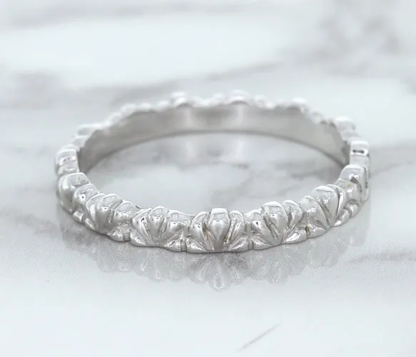 2.5mm Scalloped Band in 14K White Gold