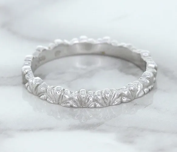 2.5mm Scalloped Band in 14K White Gold