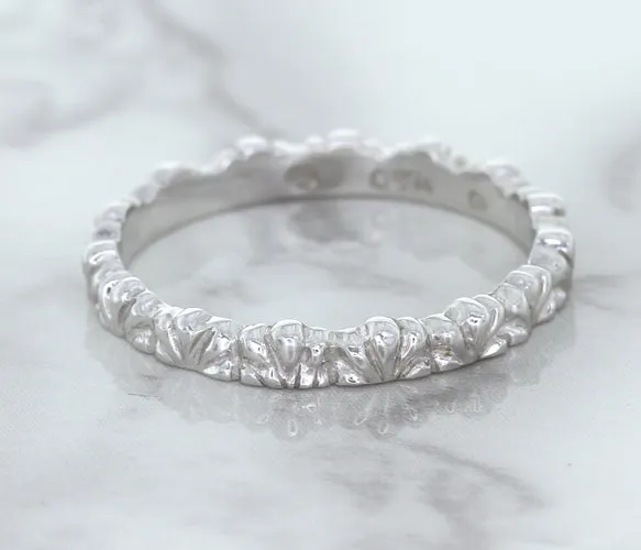 2.5mm Scalloped Band in 14K White Gold