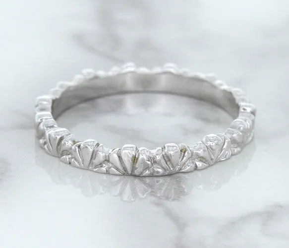 2.5mm Scalloped Band in 14K White Gold