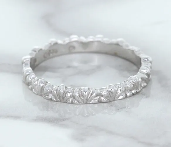 2.5mm Scalloped Band in 14K White Gold