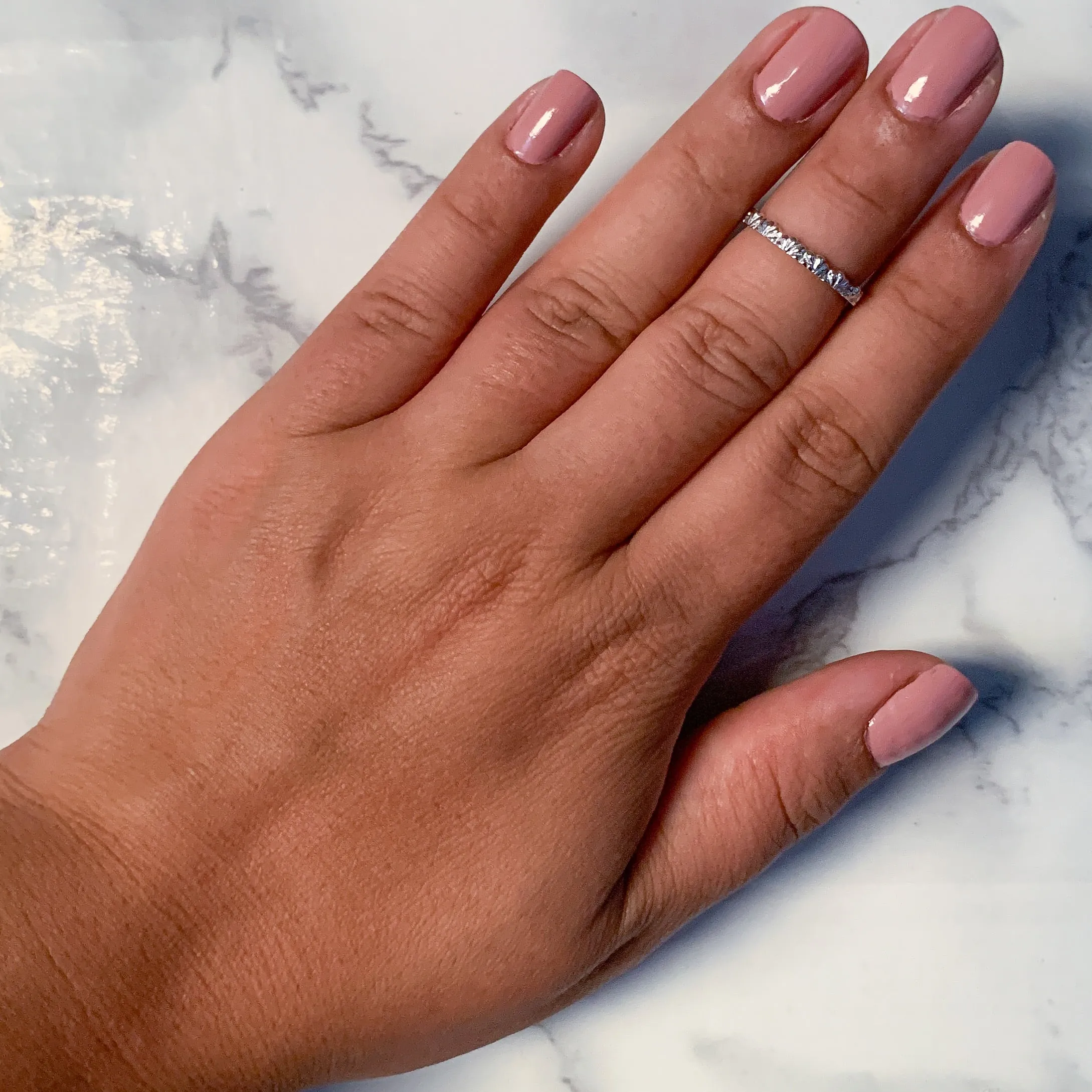 2.5mm Scalloped Band in 14K White Gold