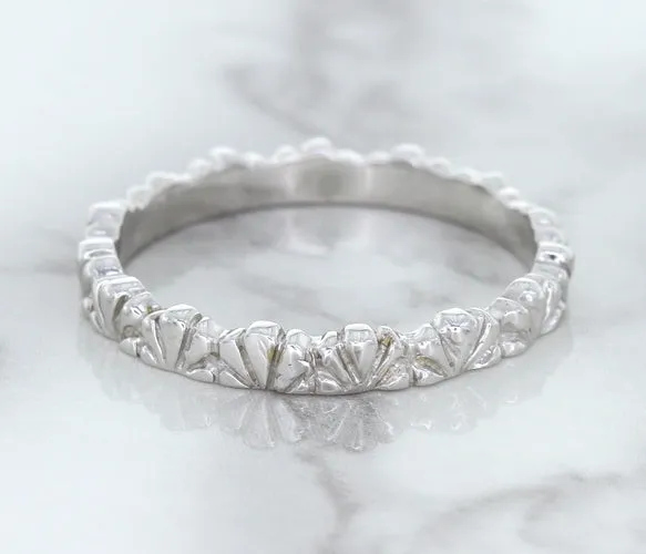 2.5mm Scalloped Band in 14K White Gold