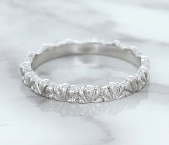 2.5mm Scalloped Band in 14K White Gold
