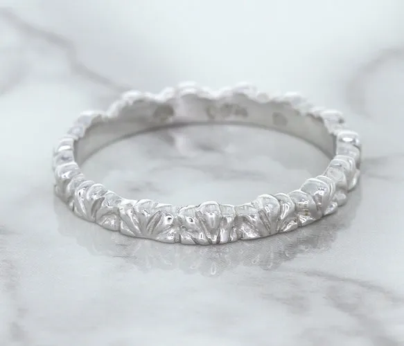 2.5mm Scalloped Band in 14K White Gold