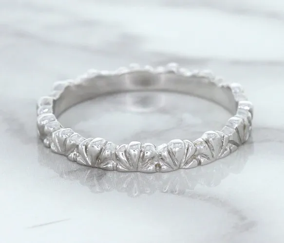2.5mm Scalloped Band in 14K White Gold