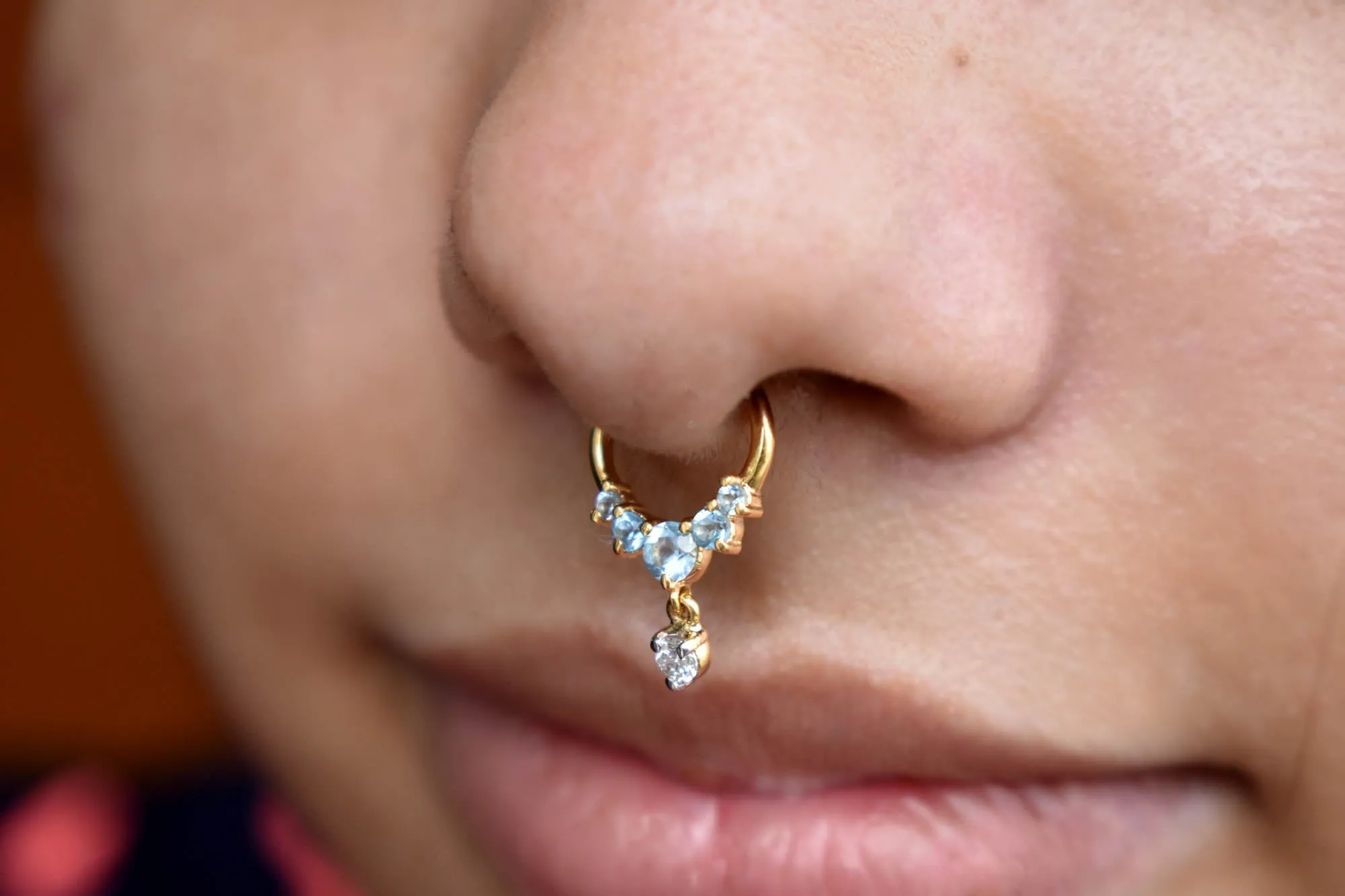 6-10mm Natural Blue Topaz & Dangling Diamond Clicker
