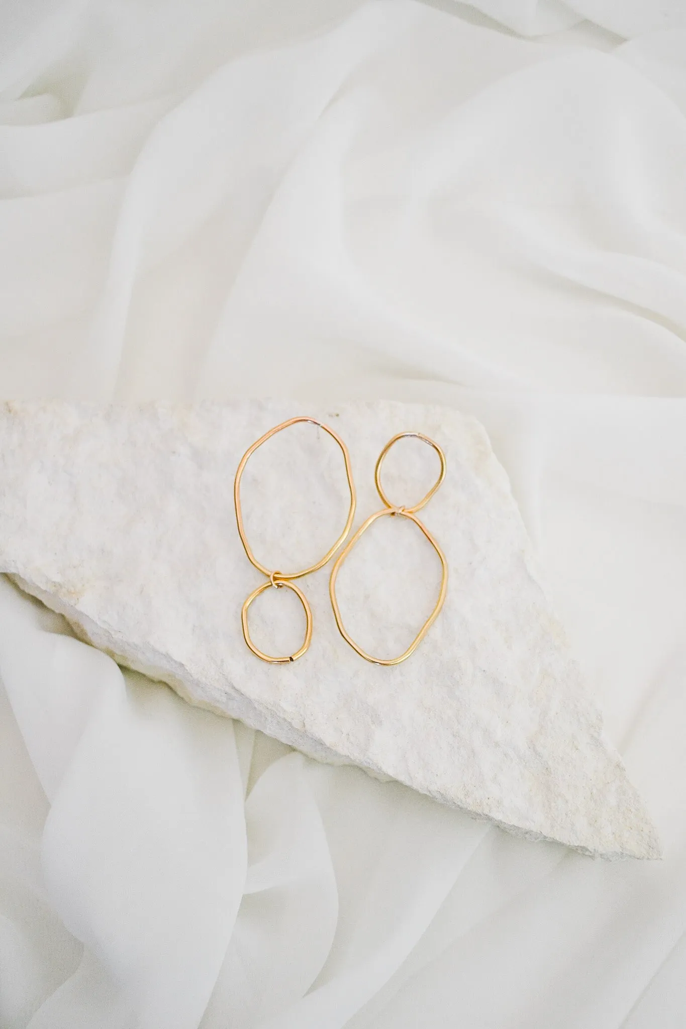 Abstract Oval Dangle Earrings
