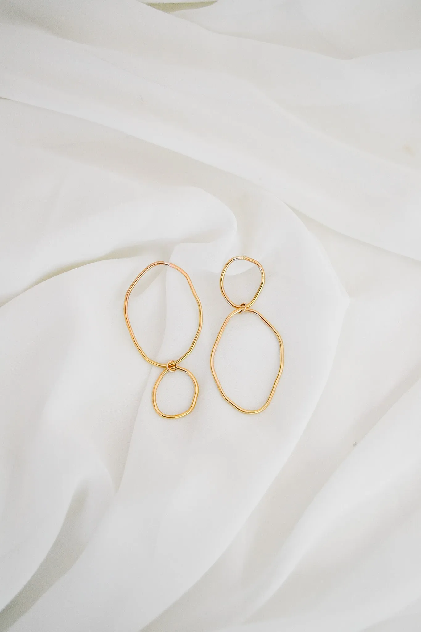 Abstract Oval Dangle Earrings