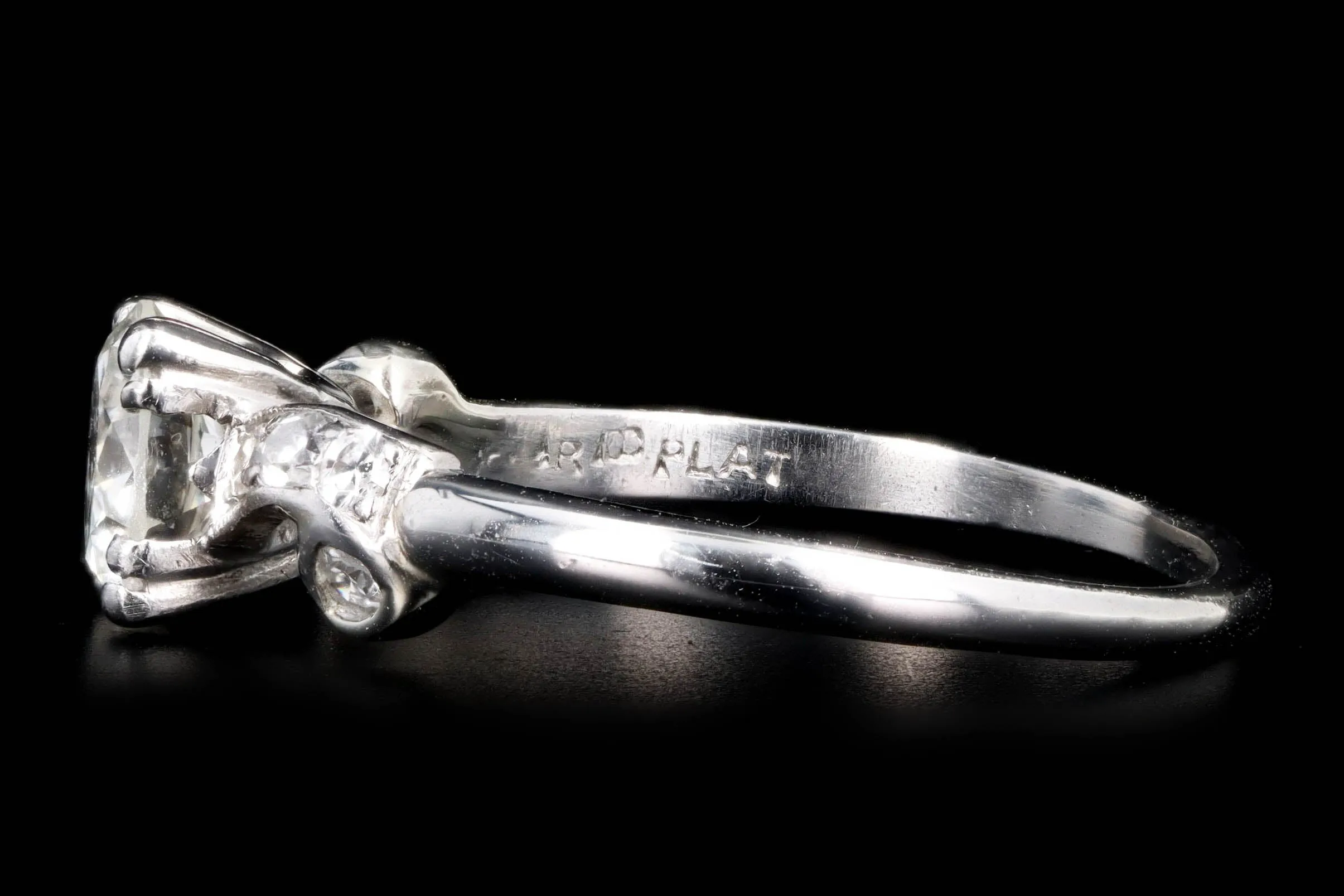 Art Deco Platinum .75 Carat Round Brilliant Cut Diamond Engagement Ring