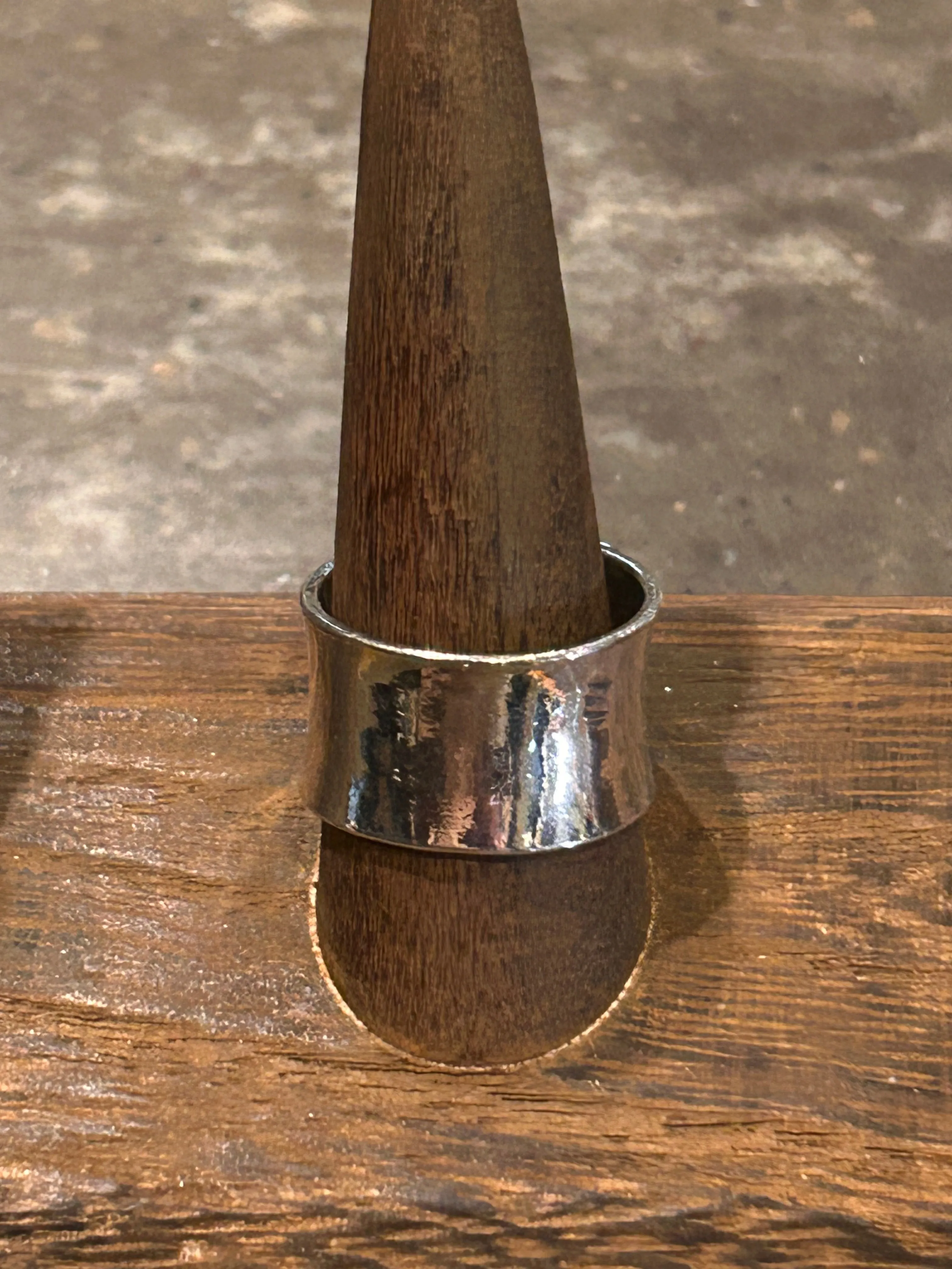 Bougie Boutique Cross Ring