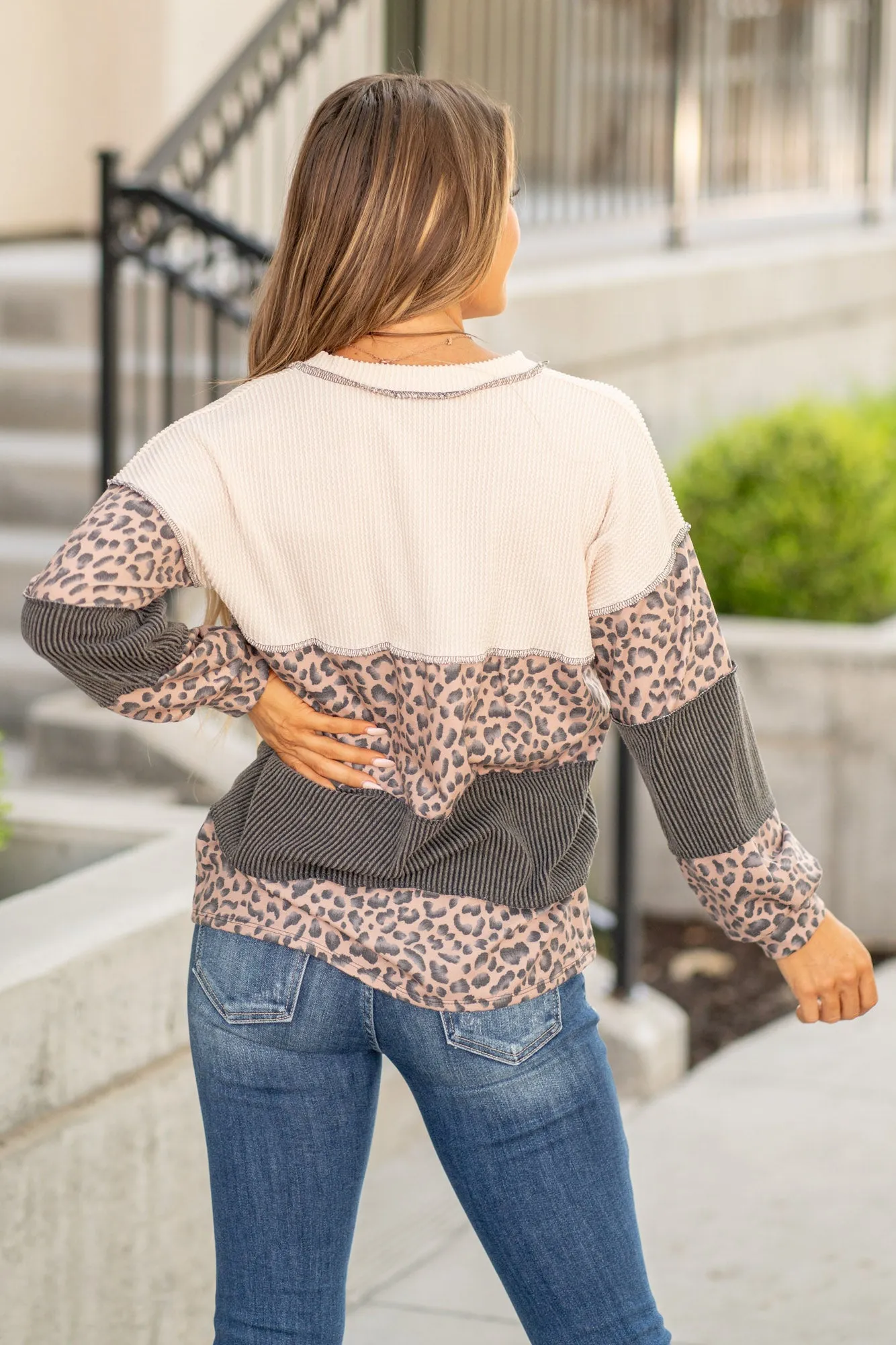 Color Block Long Sleeve Exposed Seam Top