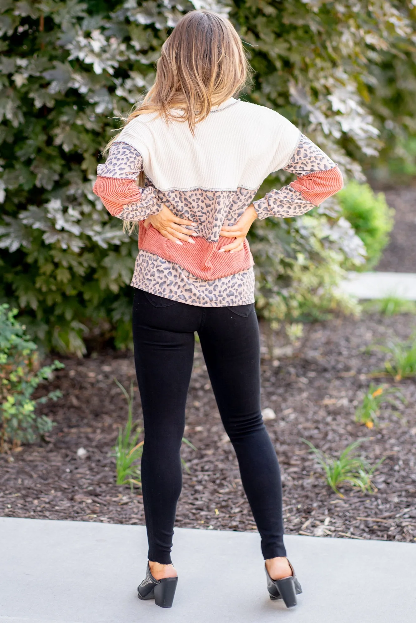 Color Block Long Sleeve Exposed Seam Top