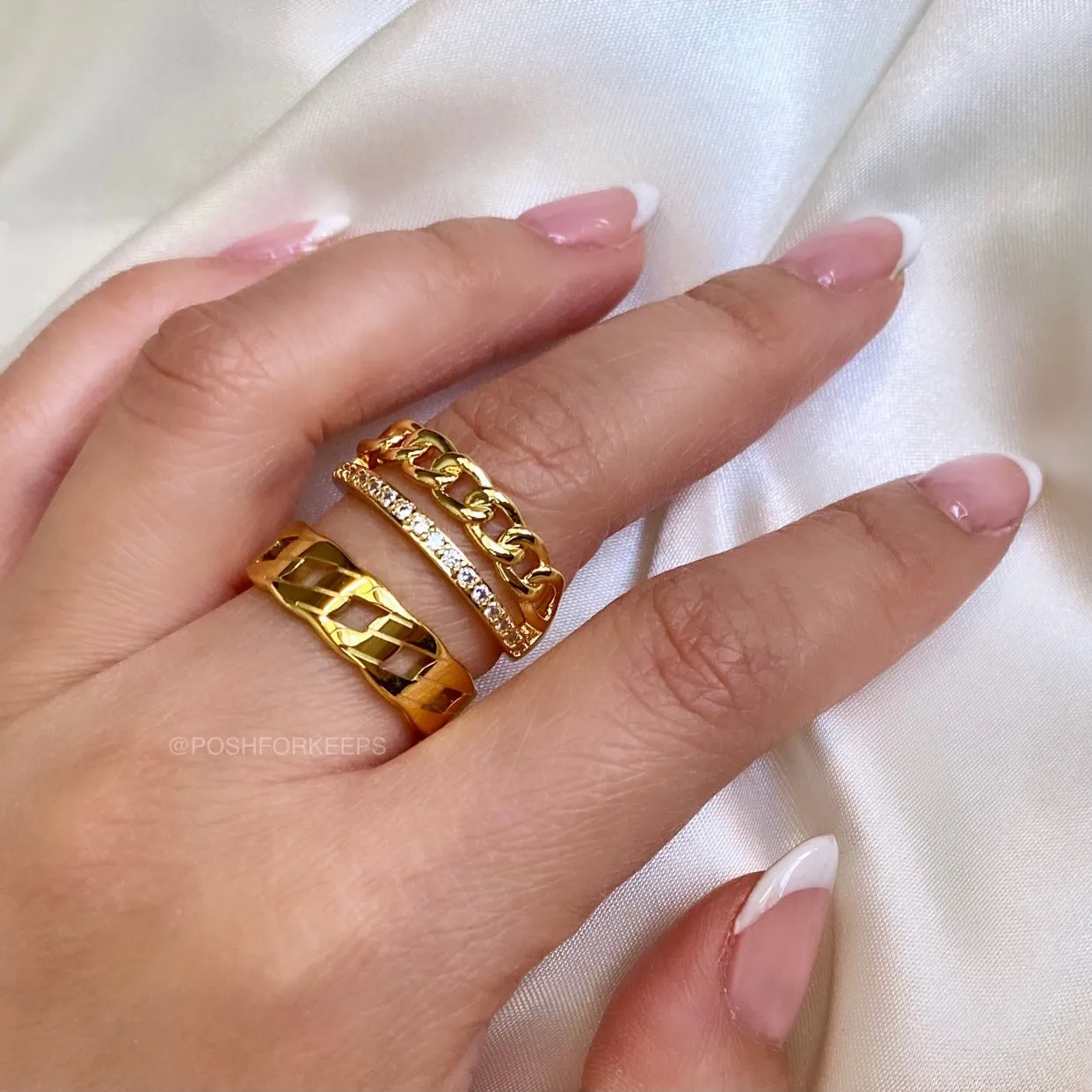 CRYSTAL CUBAN LINK RING
