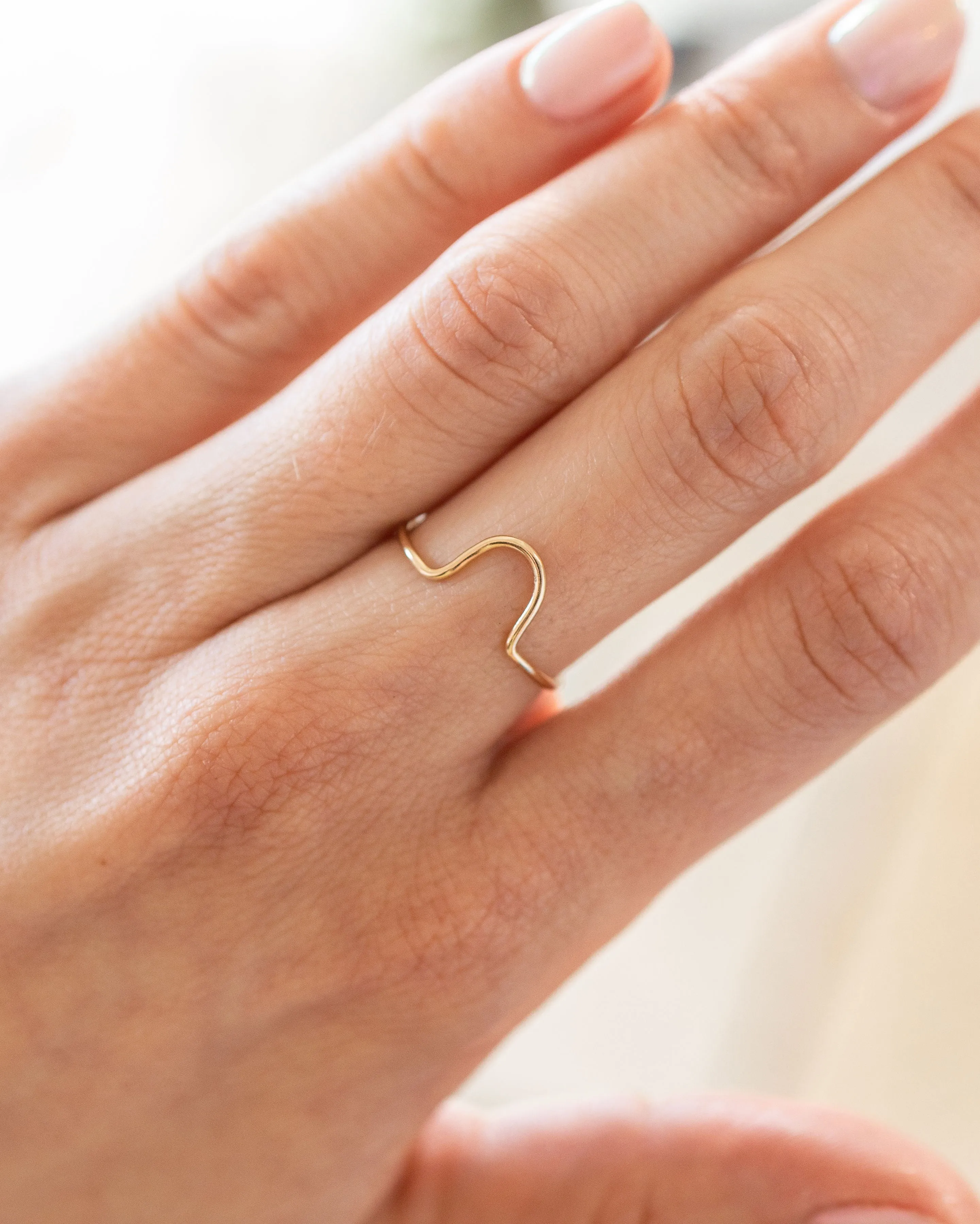 Curve Ring in Gold Filled