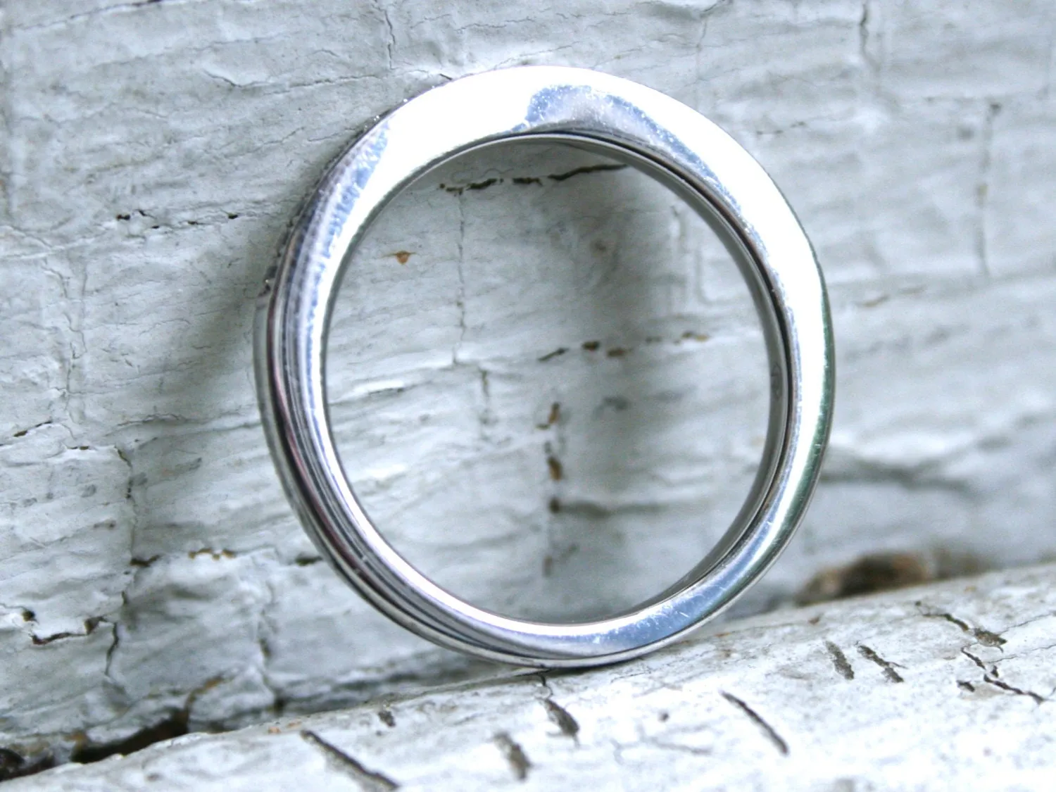 Curved Pave Vintage 14K White Gold Diamond Wedding Band.