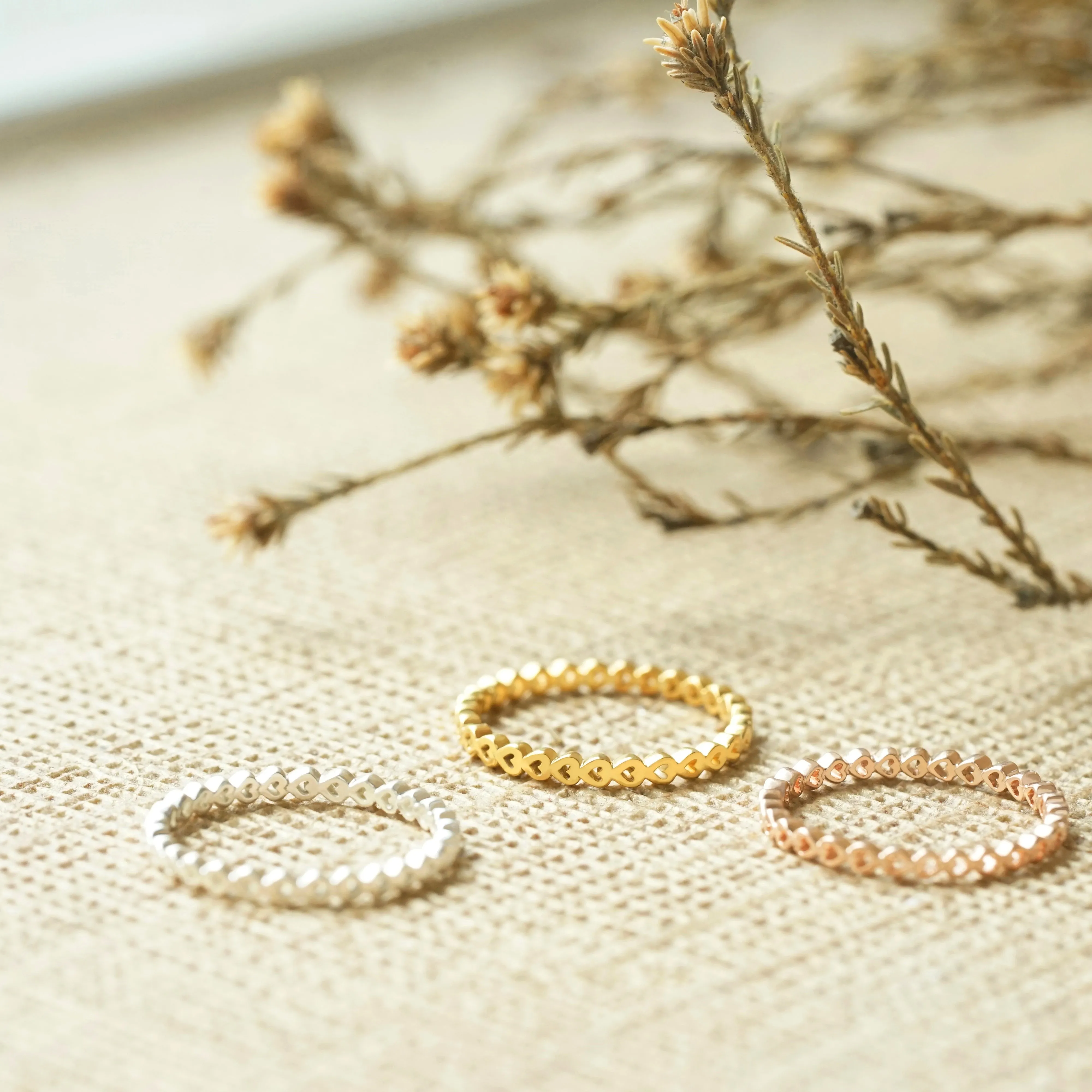 Dainty Heart Ring