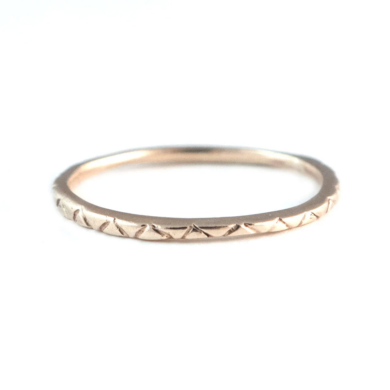 Dainty Zigzag Ring