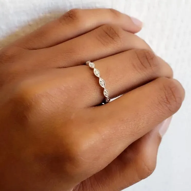 Eleanor Diamond Band