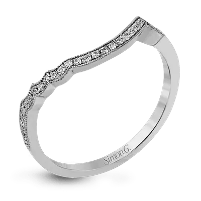 Engagement Ring in 18k Gold with Diamonds