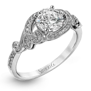 Engagement Ring in 18k Gold with Diamonds
