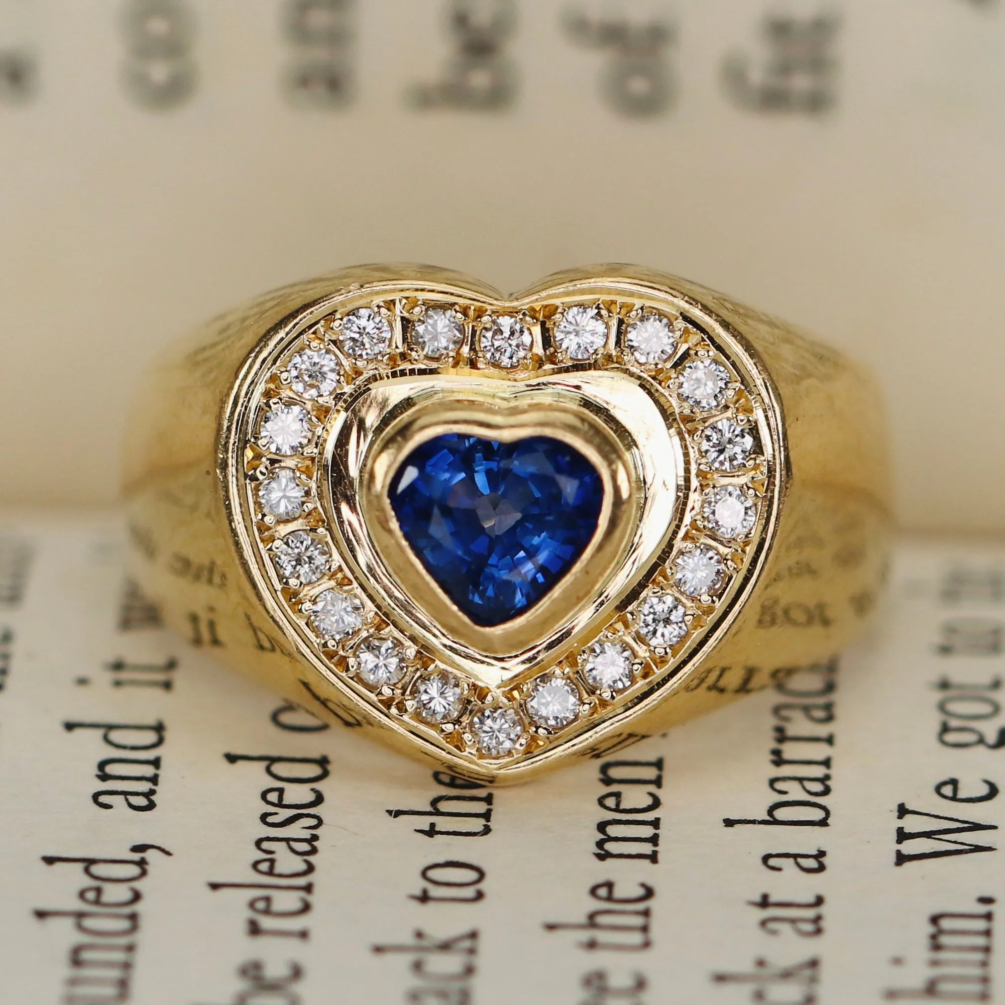 Estate Sapphire and diamond ring in 18k yellow gold