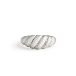 Fleur Croissant Ring