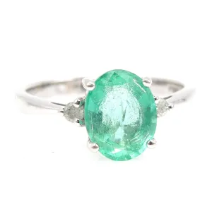 Large Light Oval Emerald (~1.8ct) in White Gold Mounting with Accent Diamonds