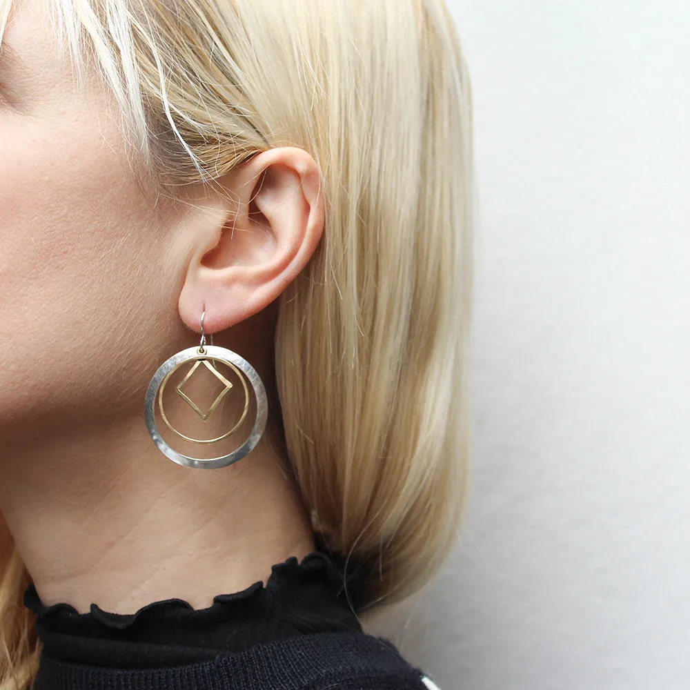 Large Ring with Diamond and Round Rings Wire Earrings