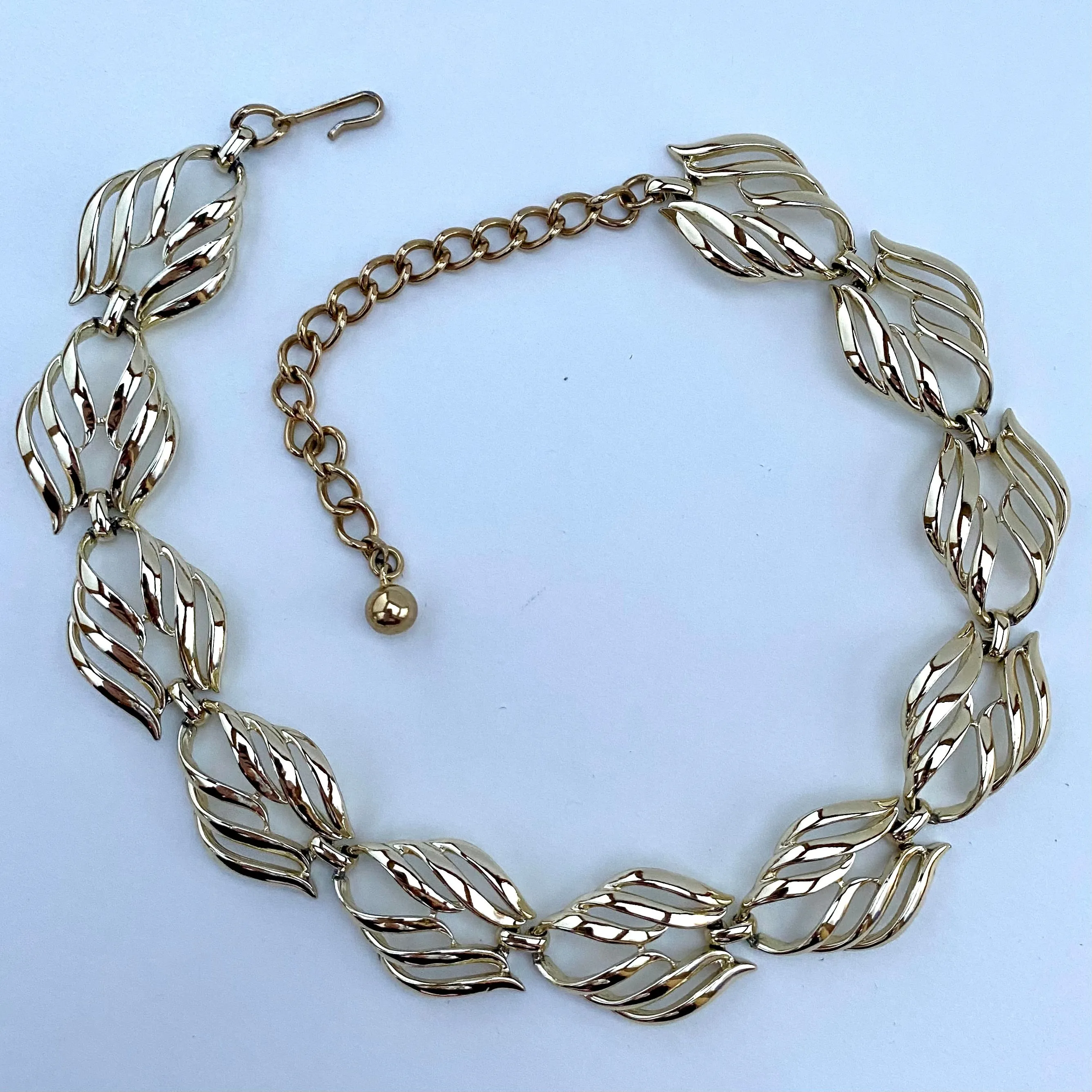 Late 50s/ Early 60s Coro Gold-Tone Necklace