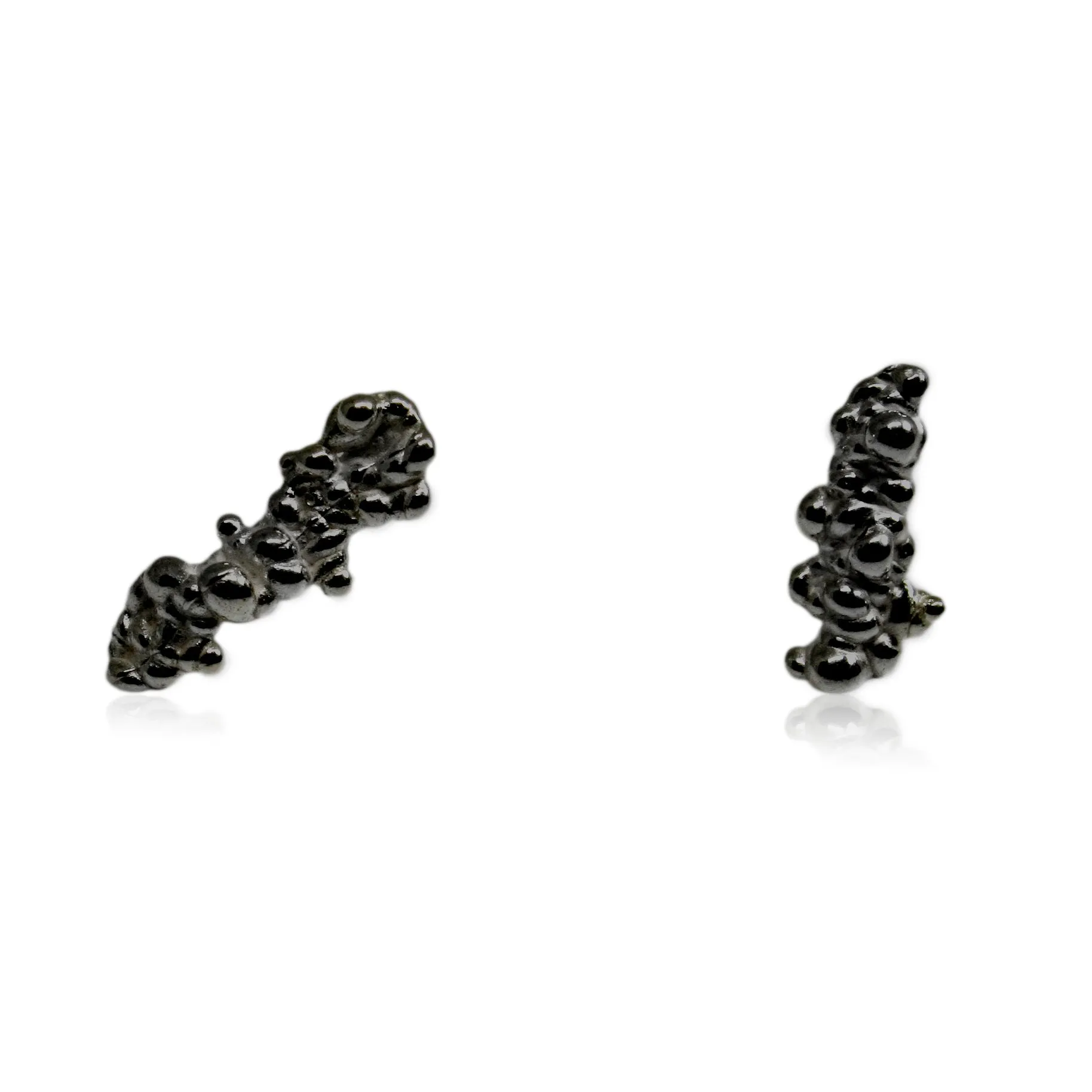 Mammatus Earrings Black